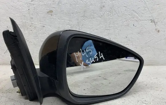 Ford Focus Front door electric wing mirror 0411509