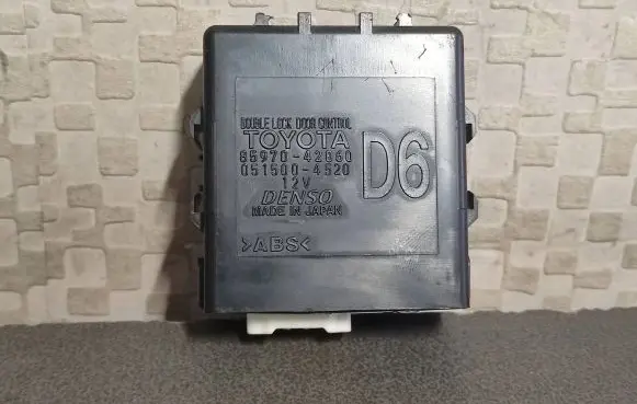 Toyota RAV 4 (XA50) Door central lock control unit/module 8597042060