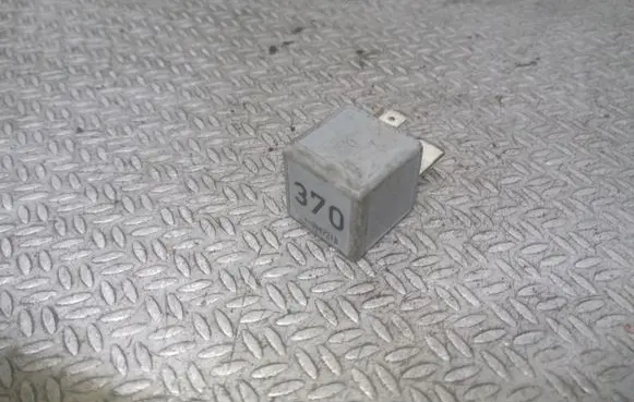 Audi A4 S4 B8 8K Other relay 8D0951253