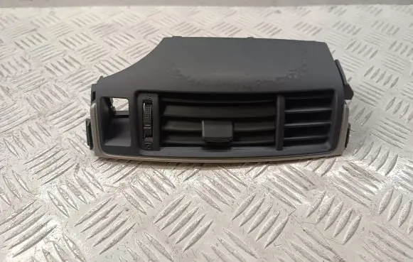 Dash center air vent grill