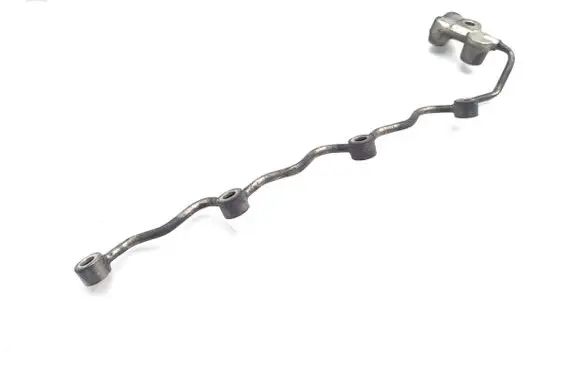 Toyota Avensis T270 Fuel injector supply line/pipe 