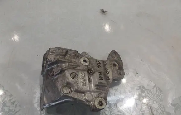 Citroen C4 Grand Picasso Engine mounting bracket