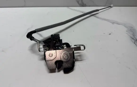 Mercedes-Benz E C207 W207 Loading door lock