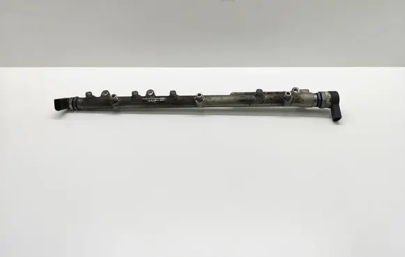 BMW 5 E60 E61 Fuel main line pipe 7795514 0445216015