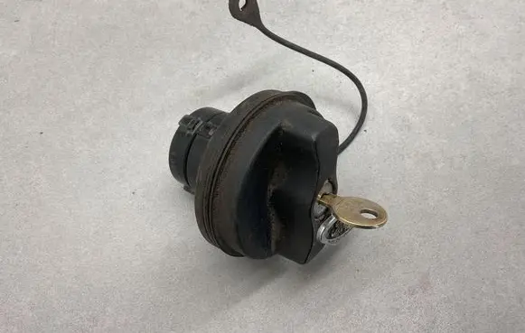 Ford Explorer Fuel tank cap