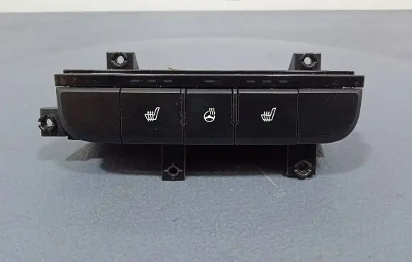 KIA Optima Other switches/knobs/shifts 84605-D4710BYF