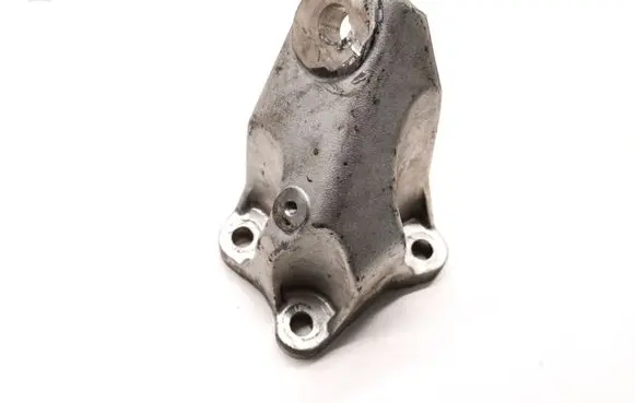 Volkswagen Phaeton Engine mounting bracket 3D0199307
