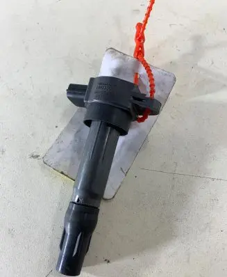 Mitsubishi Colt High voltage ignition coil MN195452