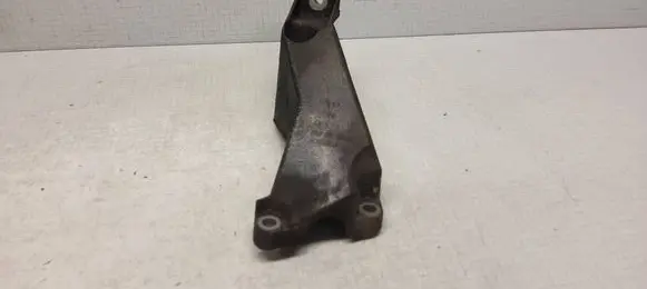 Audi A4 S4 B6 8E 8H Engine mounting bracket 8E0199307A
