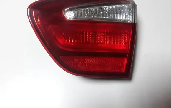 KIA Rio Tailgate rear/tail lights 924041W2