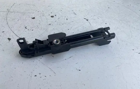 Audi Q5 SQ5 8R Seat belt height adjuster 8K0857833B
