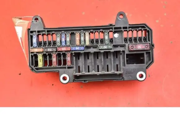 BMW 7 E65 E66 Fuse box set 6900583