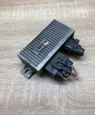 Renault Scenic I Glow plug pre-heat relay 7700111525