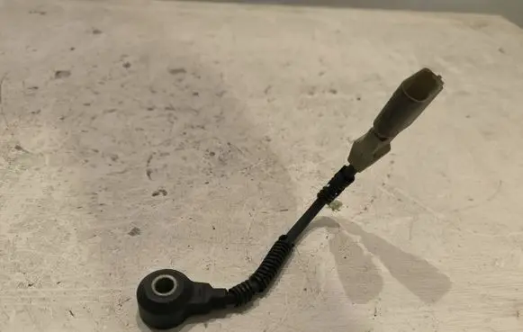 Volkswagen PASSAT B6 Detonation knock sensor 