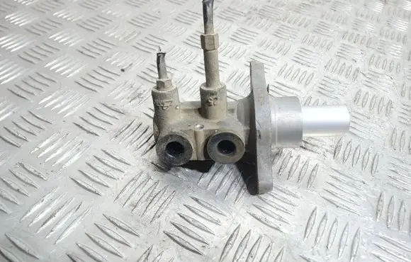 Opel Zafira B Master brake cylinder