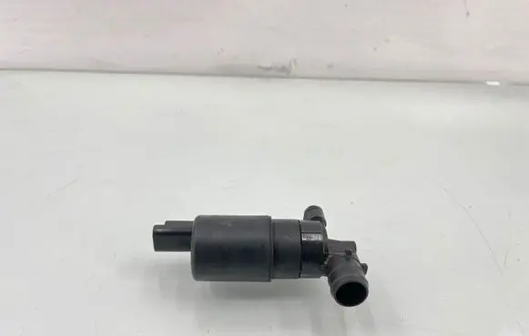 Toyota Aygo AB10 Windscreen/windshield washer pump 8200031805
