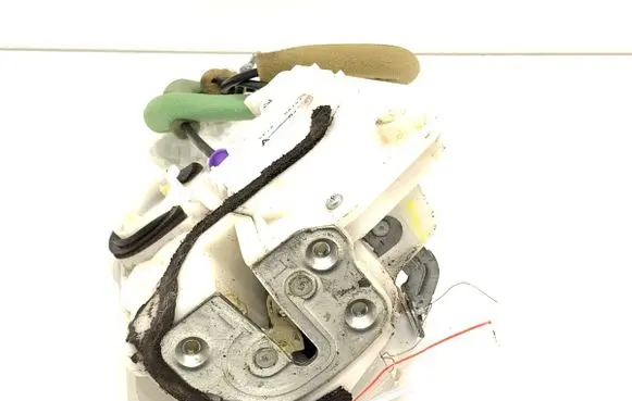 Mazda 3 II Rear door lock