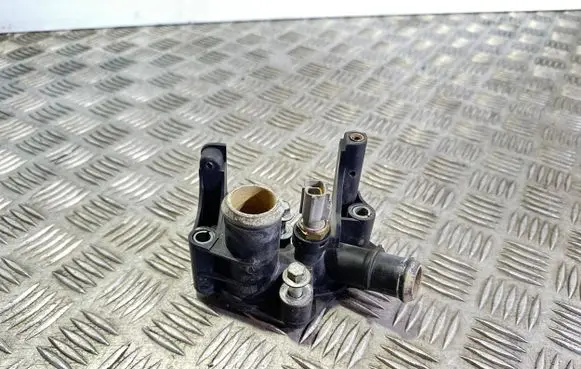 Ford C-MAX I Engine coolant pipe/hose 7M5G8K556AC