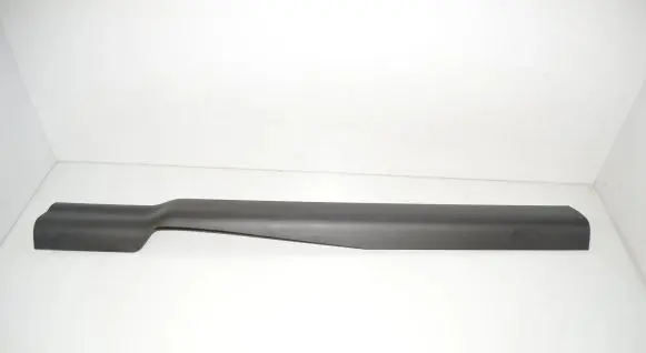 Front sill trim cover