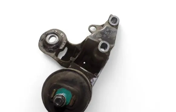 Audi A4 S4 B6 8E 8H Engine mounting bracket 8E0199351