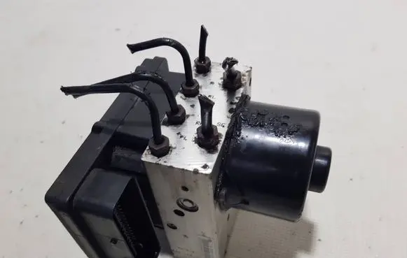 Mercedes-Benz ML W164 ABS Pump 1645458332DD A1645458332 A1644312912