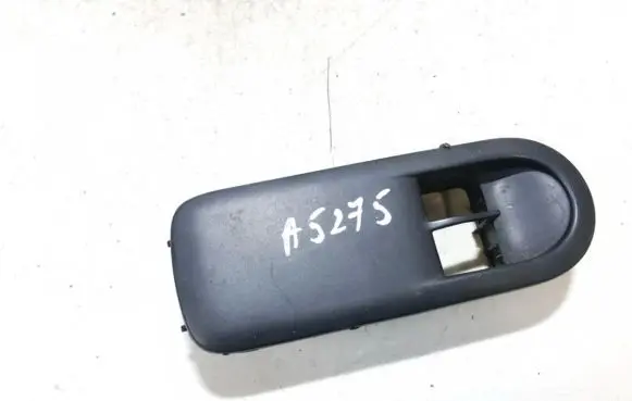 Renault Megane II Front door window switch trim 156018090