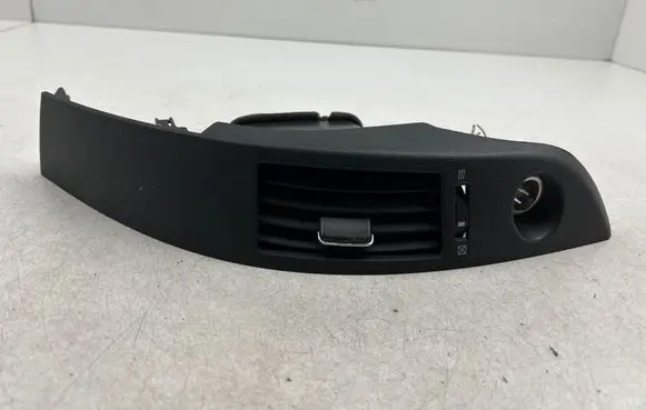 Toyota Corolla Verso E121 Dashboard side air vent grill/cover trim 6556444010