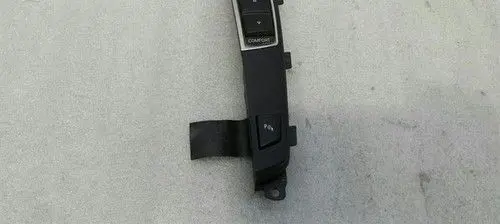 Mitsubishi Lancer X Front wiper linkage and motor 9202951