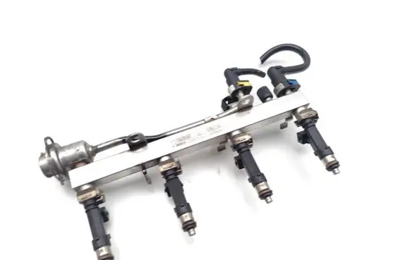 Opel Astra J Fuel injectors set 0280158205 0280151267 55577580