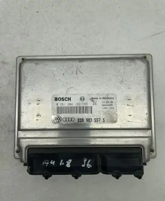 Audi A4 S4 B5 8D Engine control unit/module 8D0907557S 26SA4561 0261204182