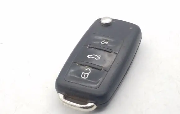 Volkswagen Polo V 6R Ignition key/card 3T0837202H 5FA01041302