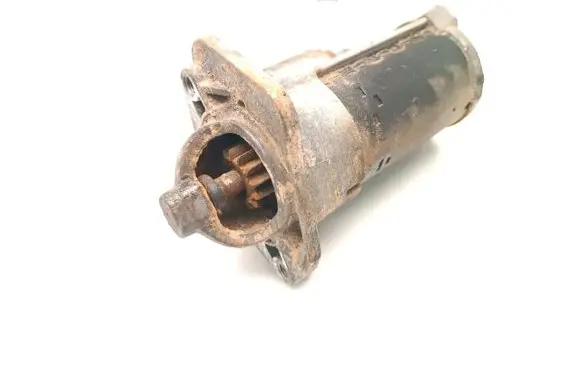 Dacia Sandero Starter motor 233006508R