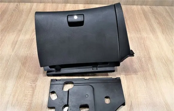 Chevrolet Cruze Glove box