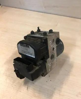 Toyota Avensis T220 ABS Pump 0265216825 4451005030