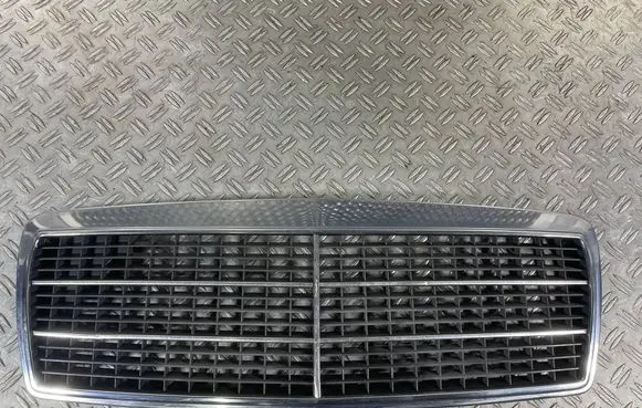 Mercedes-Benz E W210 Front bumper upper radiator grill 2108880023