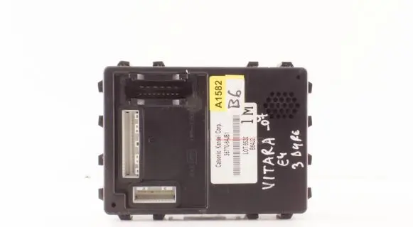 Suzuki Grand Vitara II Comfort/convenience module 3677064JB1