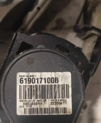 Nissan Leaf I (ZE0) Front seatbelt 619017100B 22200911 080X090RH