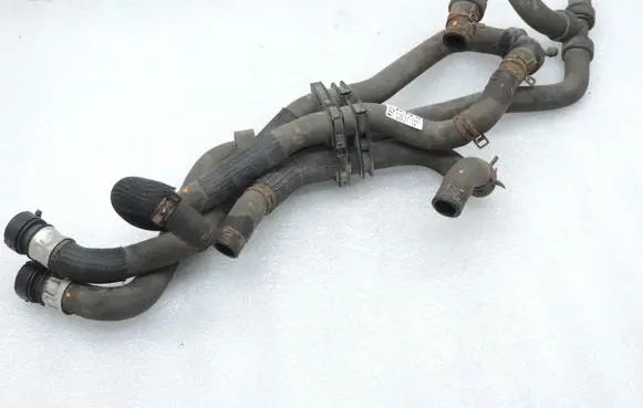 Opel Vivaro Engine coolant pipe/hose 93454517 4422597