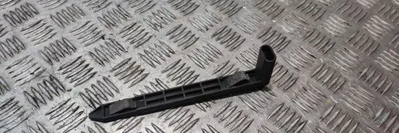 Volvo XC60 Headlight/headlamp mounting bracket 30763154