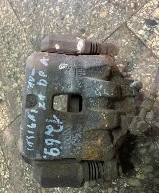 Opel Insignia A Front brake caliper