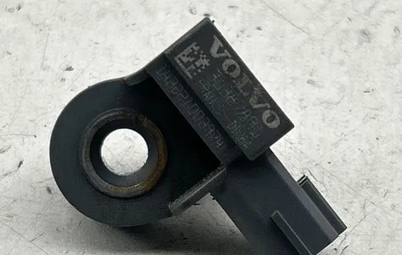 Volvo V40 Airbag deployment crash/impact sensor 31387891 143221003974