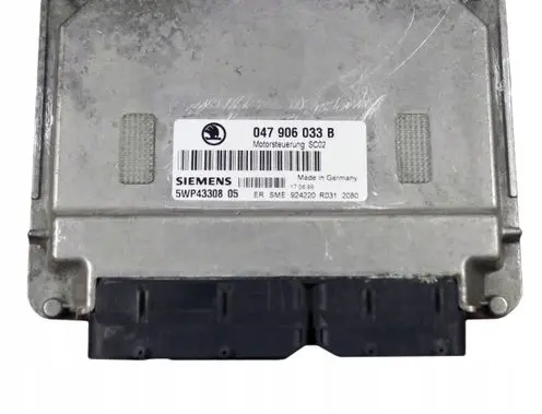 Skoda Superb B6 (3T) Engine control unit/module 047906033B 5WP4330805