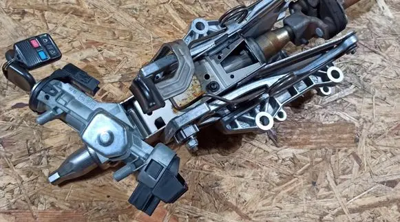 Steering wheel axle set