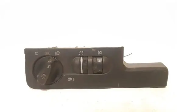 Volkswagen PASSAT B4 Light switch 3A1941531E 04051304