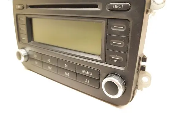 Volkswagen Golf III Radio/CD/DVD/GPS head unit 1K0035186P VWZ2Z2E2139111