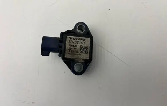 Volvo V50 Airbag deployment crash/impact sensor 30737140