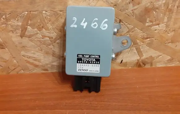 Toyota RAV 4 (XA40) Other devices 2466 1049935240