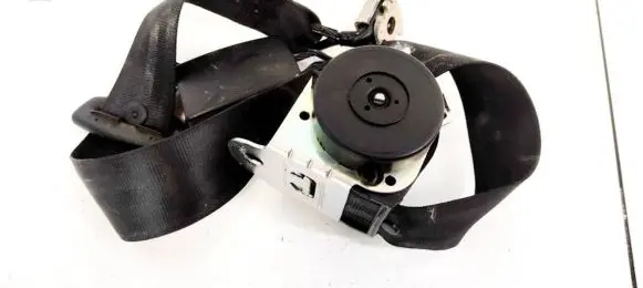 Skoda Octavia Mk2 (1Z) Middle seatbelt (rear) 1z0857807b