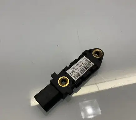 Mercedes-Benz E W211 Airbag deployment crash/impact sensor 0028201326 47032015 A0028201326
