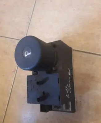 Audi A3 S3 8L Central locking vacuum pump 8L0862257P